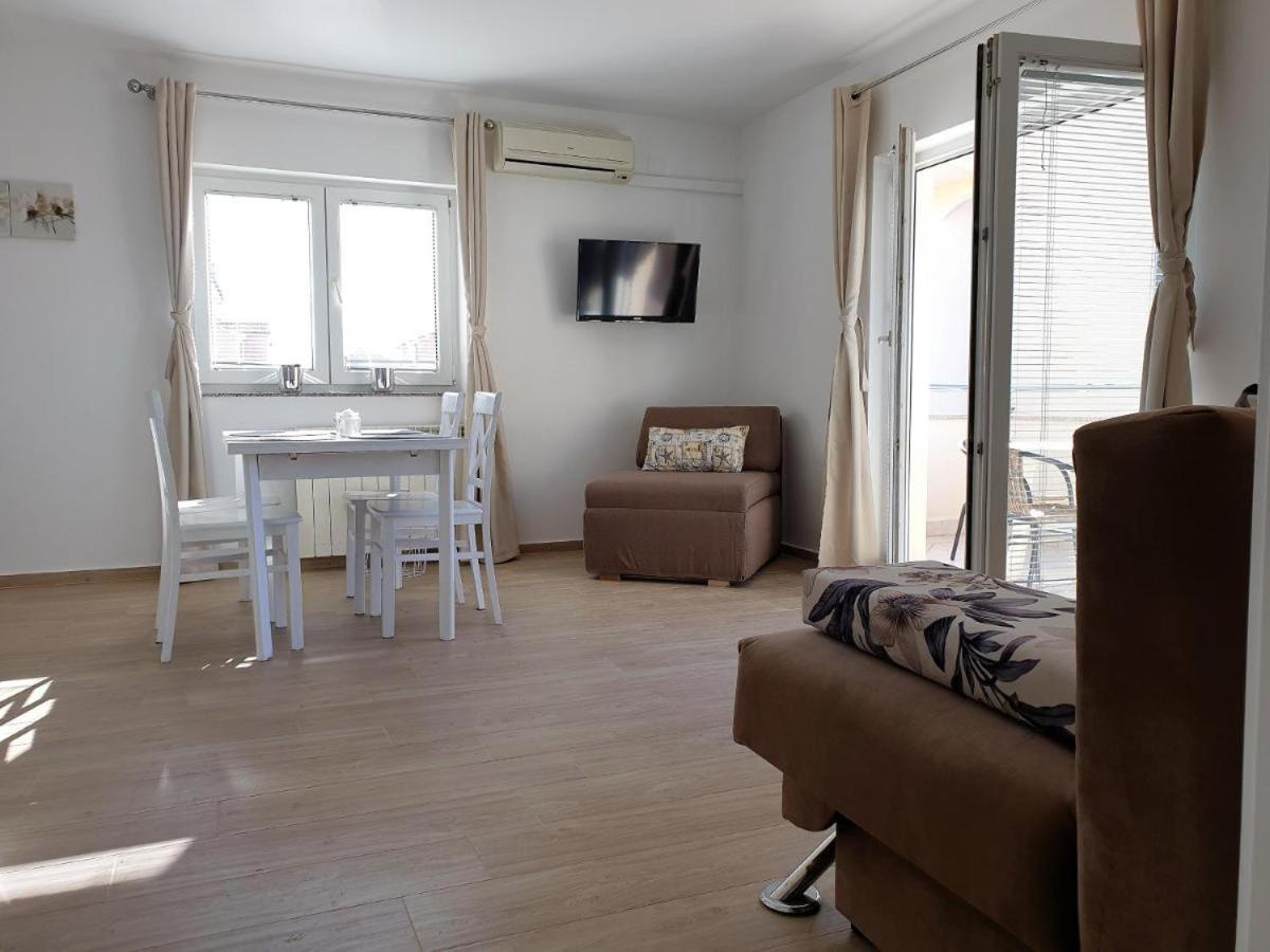 נובליה Premium Apartments Adore מראה חיצוני תמונה