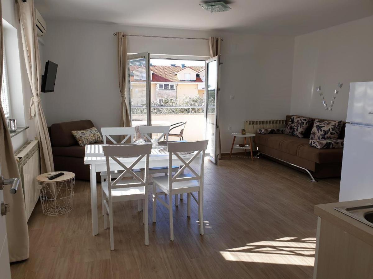 נובליה Premium Apartments Adore מראה חיצוני תמונה
