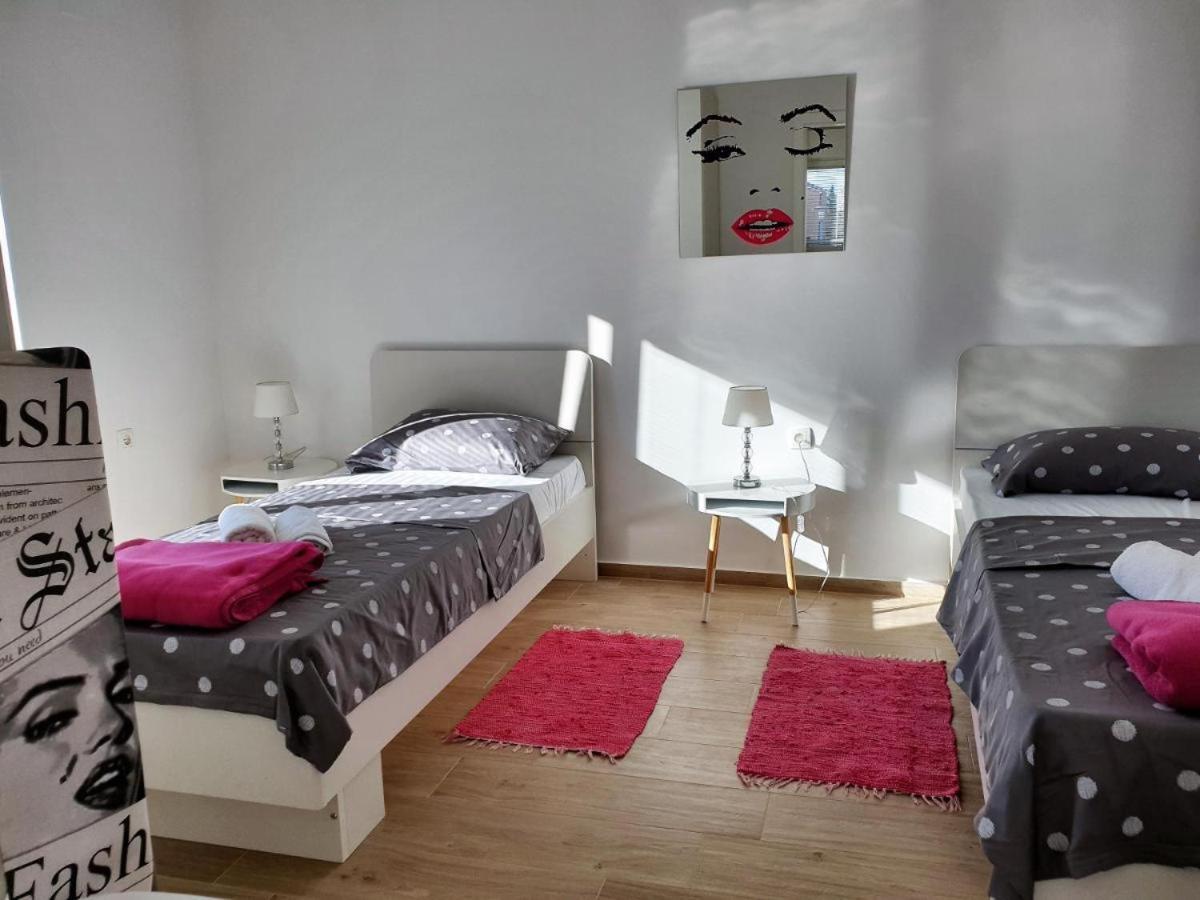 נובליה Premium Apartments Adore מראה חיצוני תמונה
